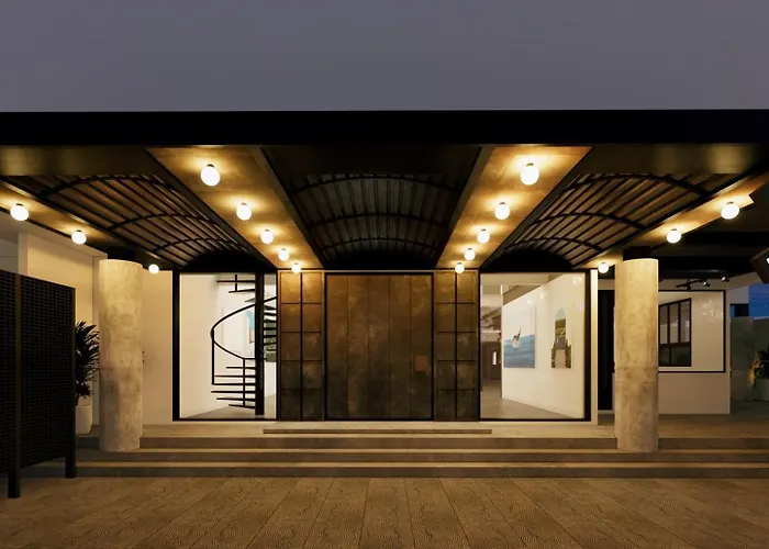 The Standardx, Phra Arthit Hotel Bangkok