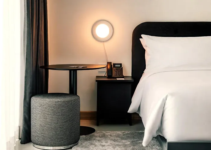 Hotel The Standardx, Phra Arthit