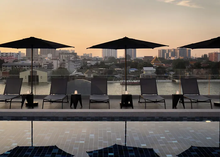The Standardx, Phra Arthit Bangkok