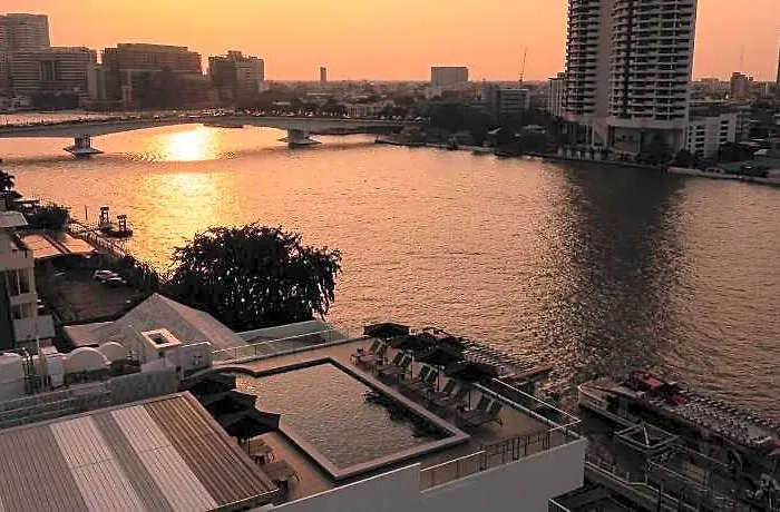 호텔 The Standardx, Phra Arthit 4*