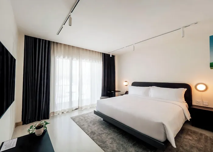 Hotel The Standardx, Phra Arthit Bangkok
